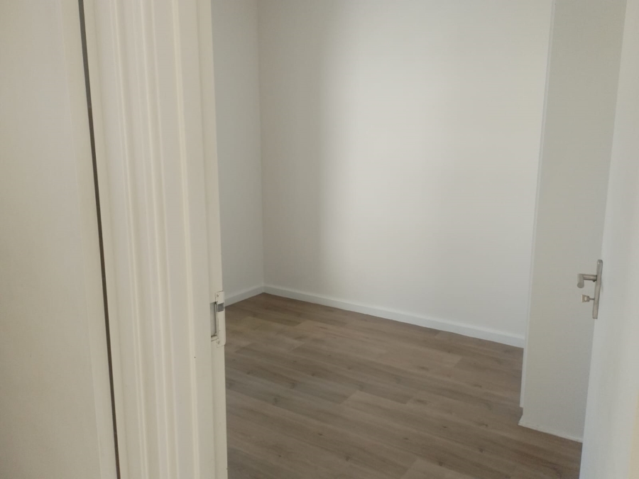 To Let 2 Bedroom Property for Rent in Heather Park Western Cape